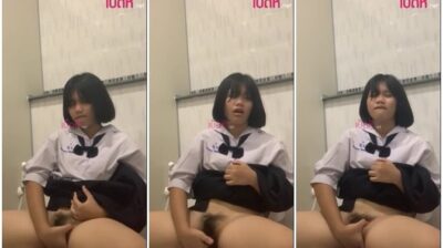 หลุดคอลเสียว นักเรียน เงี่ยนหีทนไม่ไหวต้องขอครูมาเบ็ดหีในห้องน้ำ