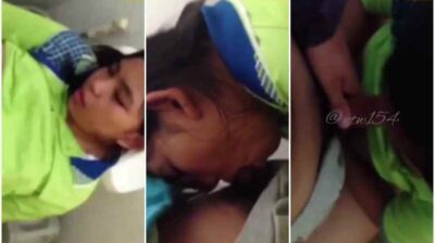 คลิปหลุดนักเรียน แอบเล่นเสียวดูดควยในห้องน้ำโรงเรียน เอานิ้วแหย่หีก่อนงัดควยออกมาให้อม