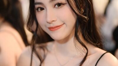 ดูหนัง19ลับในหอ: สาวนักศึกษาออนไลน์เย็ดกับแฟนในห้องน้ำหอหลังดูหนังโป๊