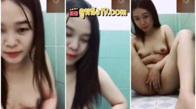 คลิปหลุดคอลเสียว สาวไทยตัวเล็กผอมบางน่าเย็ด นมพอดีมือ เปิดกล้องคอลเสียวกับแฟน นั่งติ้วหีเกี่ยวเบ็ดน้ำแตกคานิ้